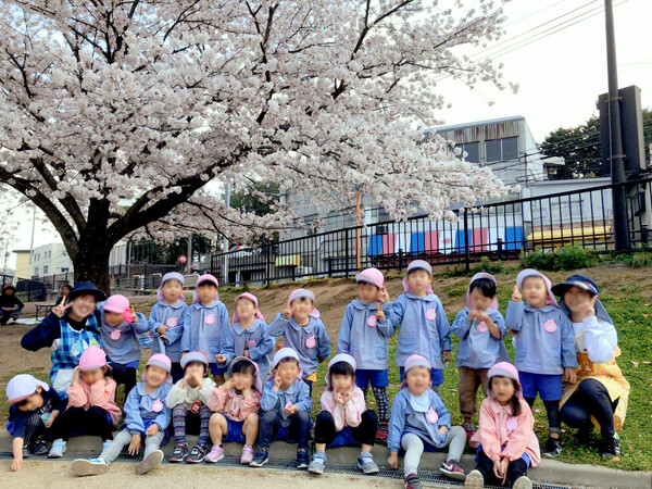 サンタリーベ保育園 お散歩